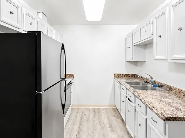 2030 Farmer Pl APT 4, Anchorage, AK 99508