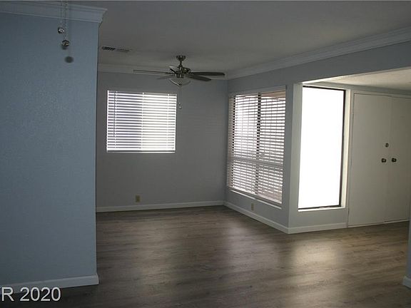 5th image of 2955 Bel Air Dr