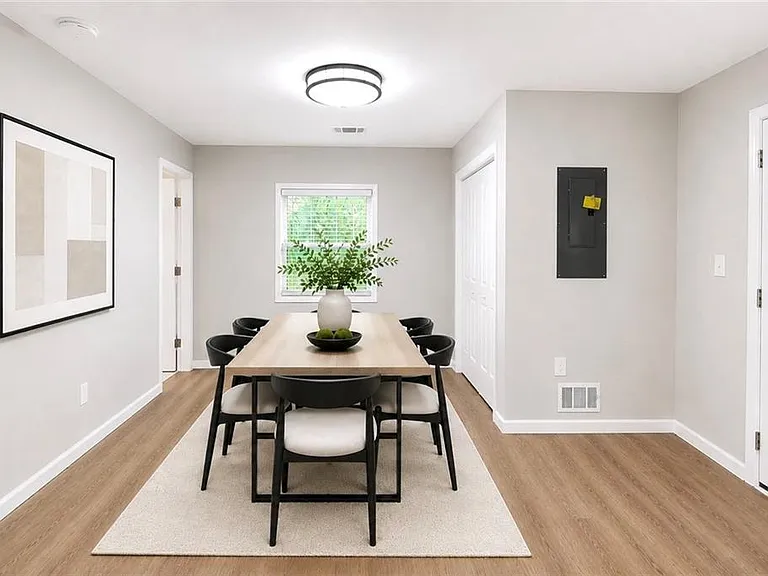 1639 Bridgeport Dr NW — Photo 10