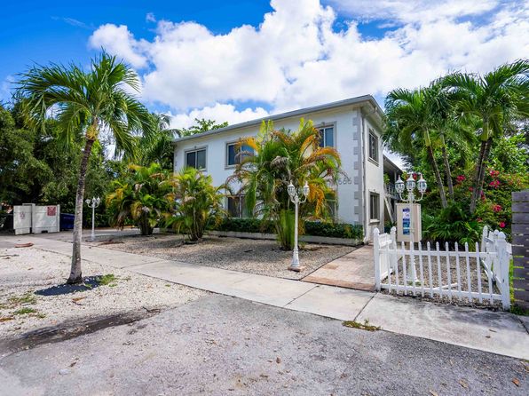666 NE 80th St APT 9