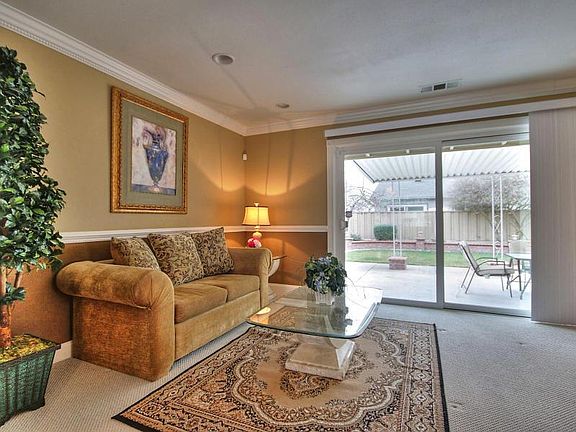 5th image of 2646 Burlingame Way