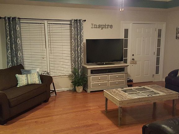 4th image of 3615 Sugarbush Ct