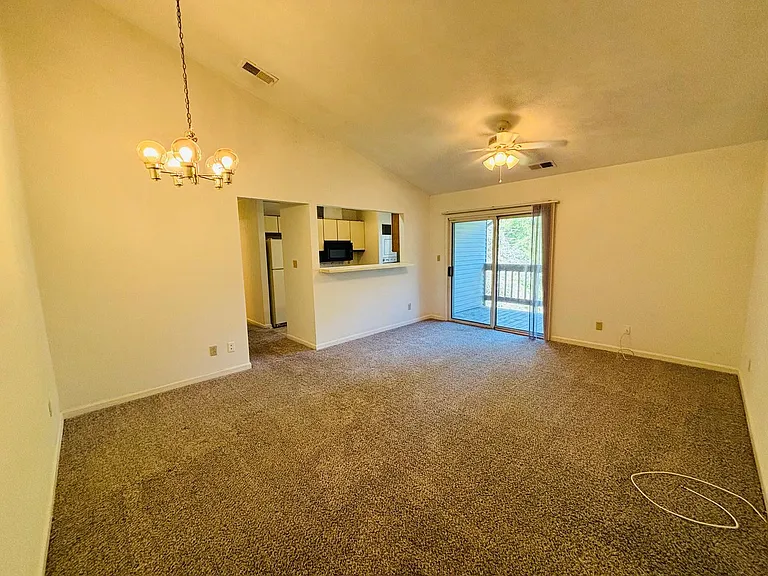 401K Berryfield Ln — Photo 15