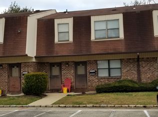 1504 Silver Ct, Hamilton, NJ 08690