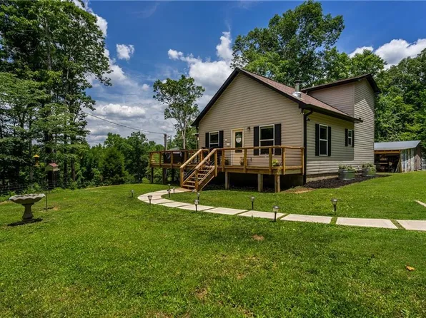612 Whitestone Dr, Talking Rock, GA 30175