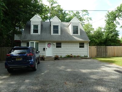 135 Rosewood Dr, Keyport, NJ, 07735
