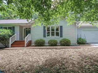 22 Sherwood Dr, Palmyra, VA 22963