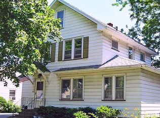 311 Tarrington Rd, Irondequoit, NY 14609