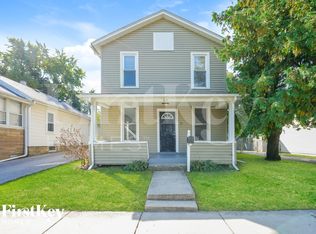 812 Charles St, Aurora, IL 60506