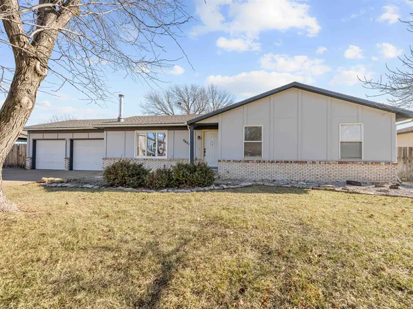 2627 Bret Ave, Salina, KS 67401