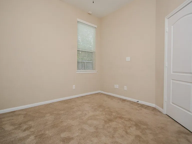 22 Cheswood Manor Dr — Photo 36