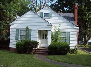 4713 E Lake Rd, Sheffield Lake, OH 44054