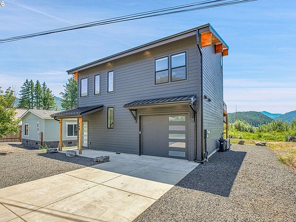 3rd image of 360 W Santiam Ave
