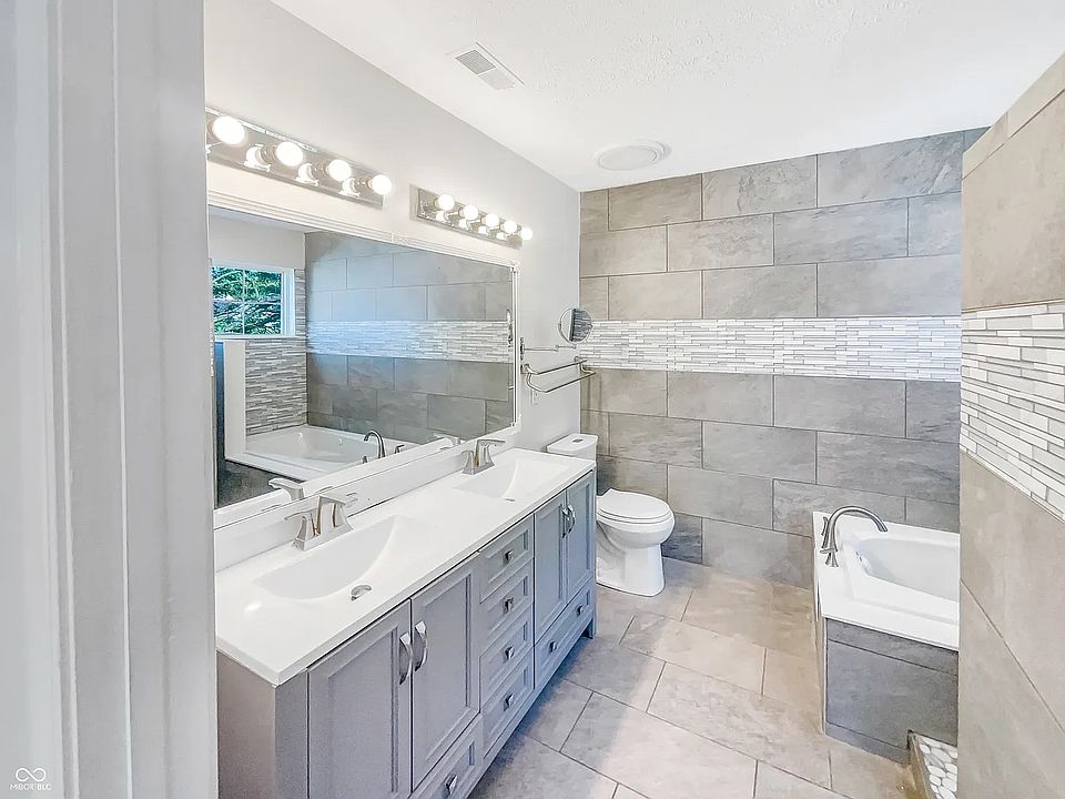 1st image of 3587 Scotland Dr #2