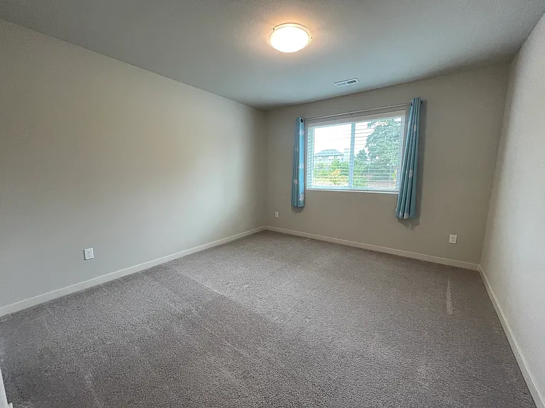 8775 SW Mohegan Ln — Photo 25