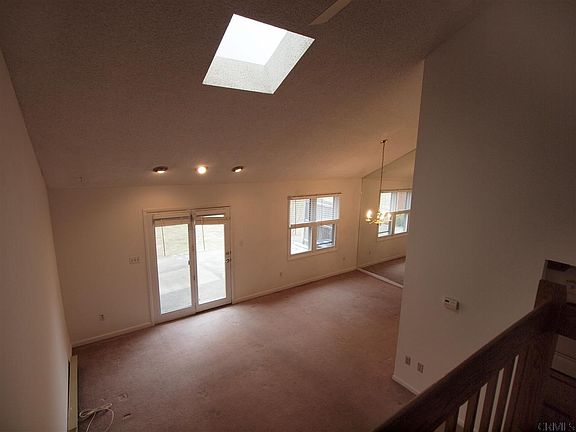 5th image of 3014 Squire Blvd