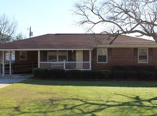 422 Moye Dr, Sandersville, GA