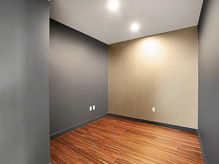 2033 2nd Ave #1900 — Photo 30