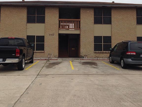 3rd image of 917 Quetzal St APT 2