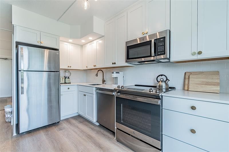 800 Bayway Blvd Clearwater Beach, FL Zillow Apartments for Rent in