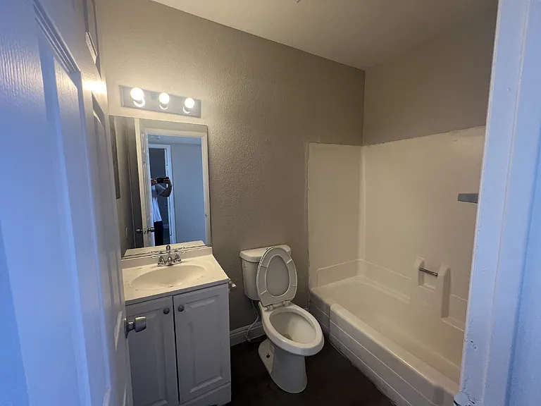 3101 E Carey Ave #4 — Photo 9