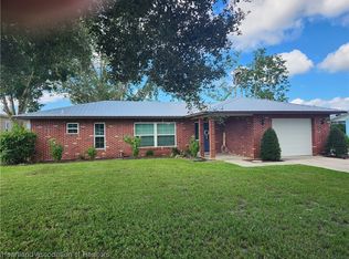 1542 Lake Clay Dr, Lake Placid, FL 33852