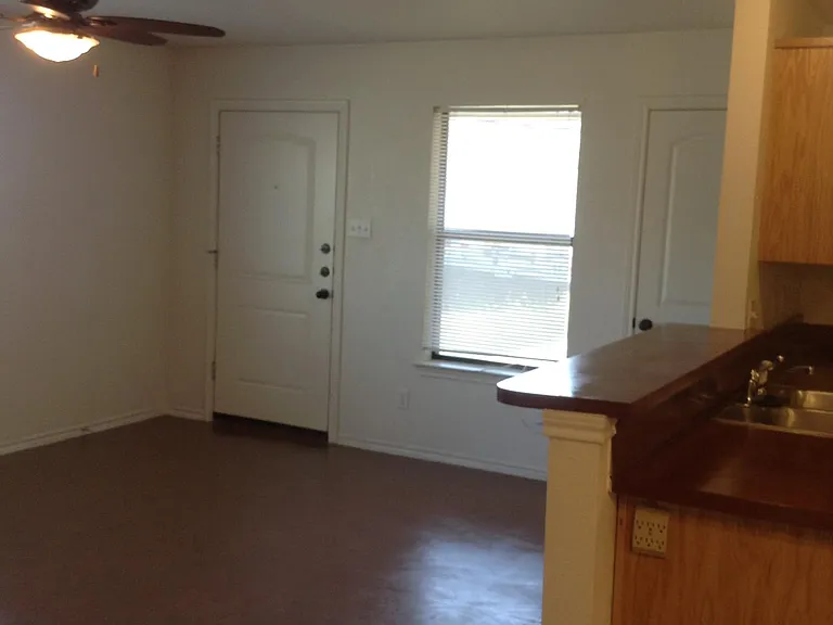 8126 Doreen Ave — Photo 10