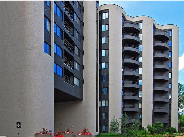 3151 Dean Ct APT 401