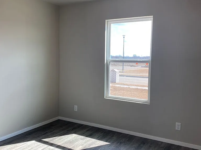 14136 N 74th East Ave — Photo 11
