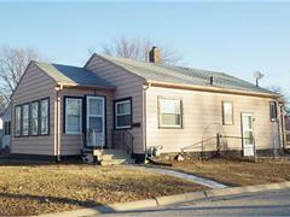1st image of 1241 S 27th St