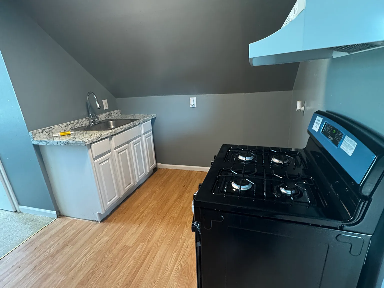 1 bed, $1,350 — Photo 4