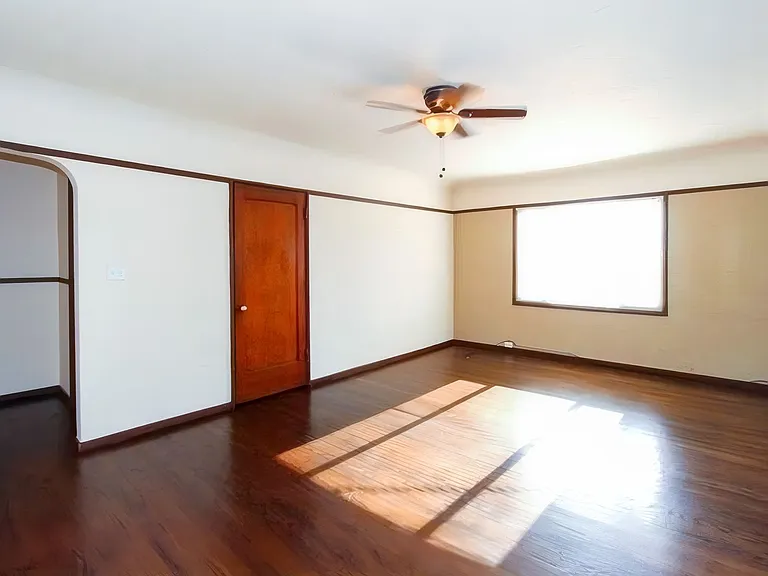 Preston Apartments — Photo 38