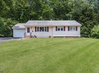 6 Meadowview Rd, Basking Ridge, NJ 07920