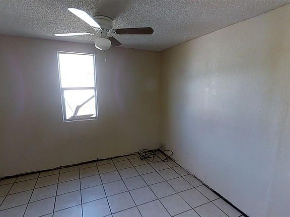 5th image of 912 N Cochran St
