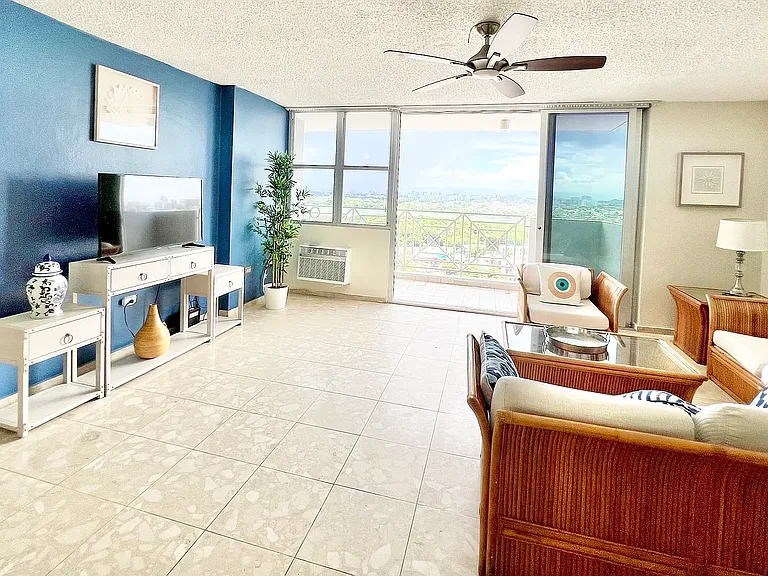 3001 Plaza Del Mar Cond Isla Verde Ave — Photo 4