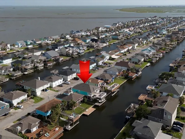 1003 Redfish St, Bayou Vista, TX 77563