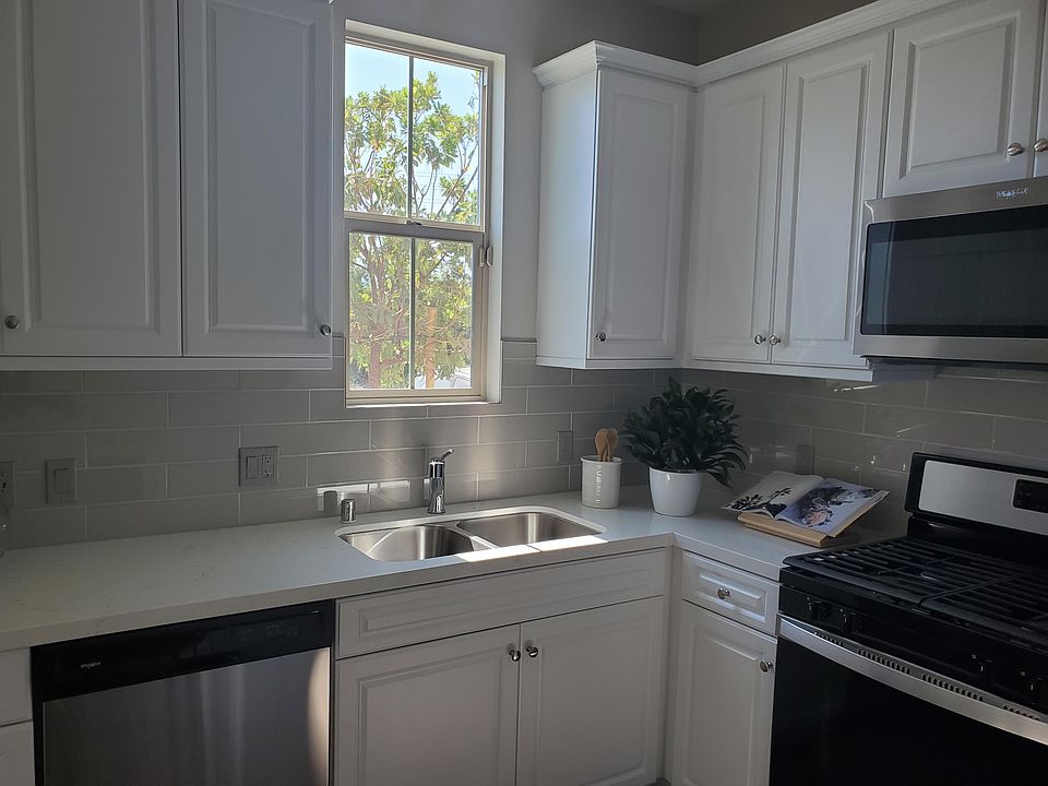 2nd image of 2785 East Berryloop #2