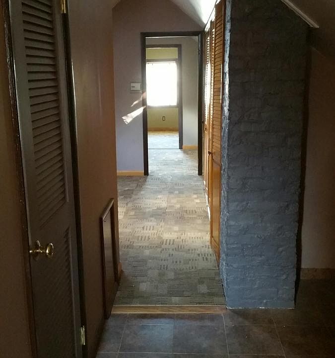 2nd image of 1110 Thompson Ave