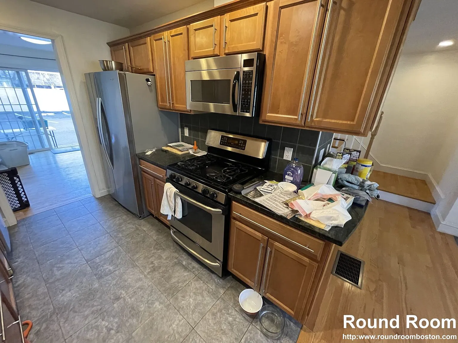 3 bed, 2.5 bath, 1730 sqft, $4,100 — Photo 3