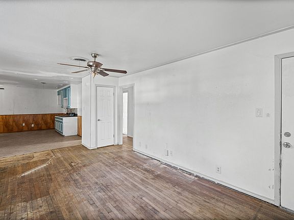 2nd image of 756 Thomas Ave