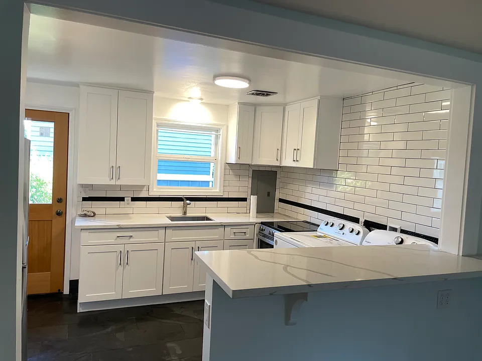 1451 & 1453 NW 70th St