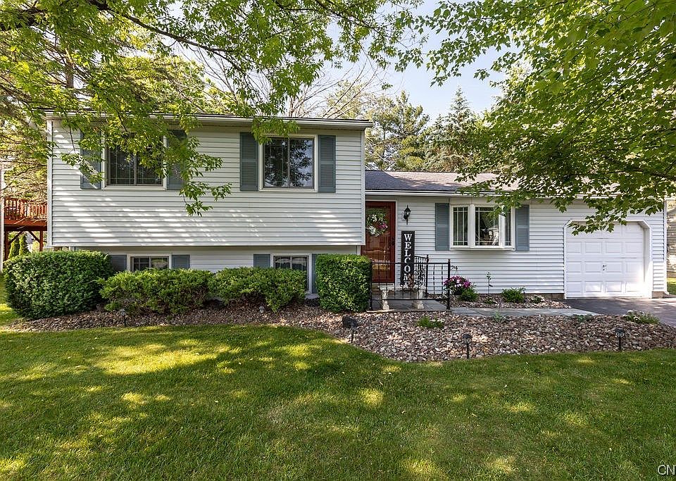 3975 Sandpiper Ln, Liverpool, NY 13090 Zillow