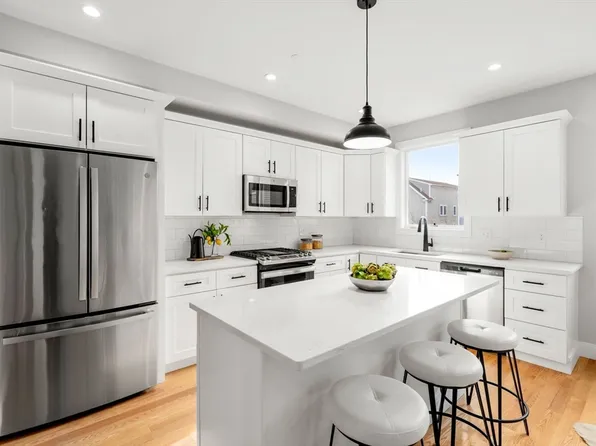 123-123 Centre St #Townhouse 4, Dorchester Center, MA 02124