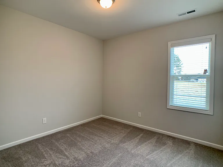 130 Henhouse Ct — Photo 13