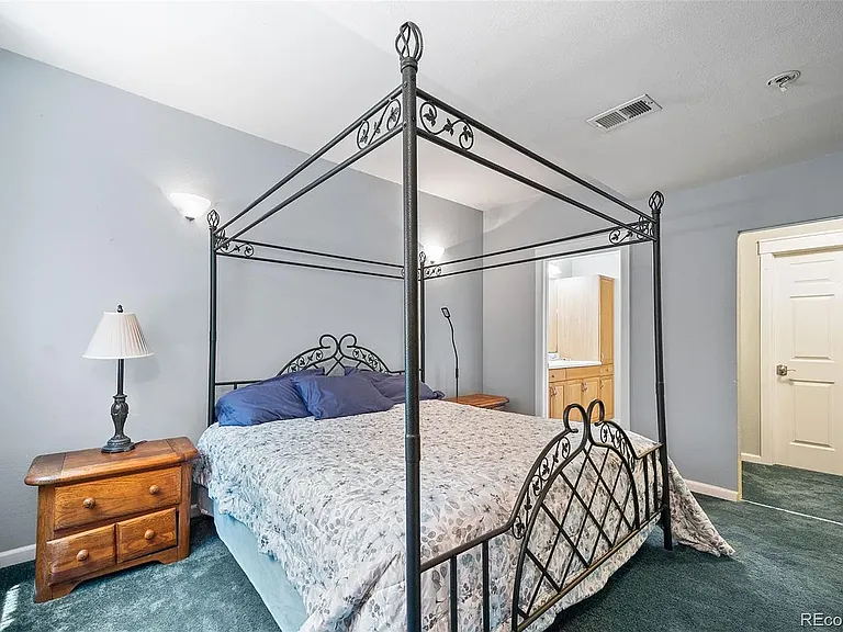 1641 Ames Ct — Photo 14