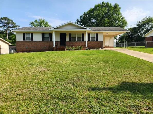1401 43rd St, Phenix City, AL 36867