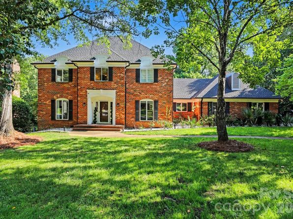 2814 Winding Oak Dr, Charlotte, NC 28270 home