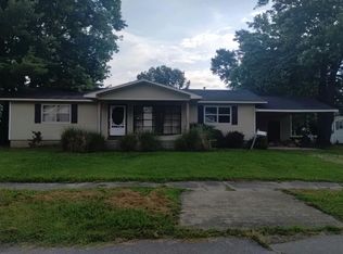 104 S Sebree St, Earlington, KY 42410