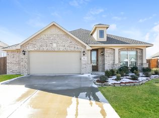 312 Waverly Dr, Glenn Heights, TX 75154