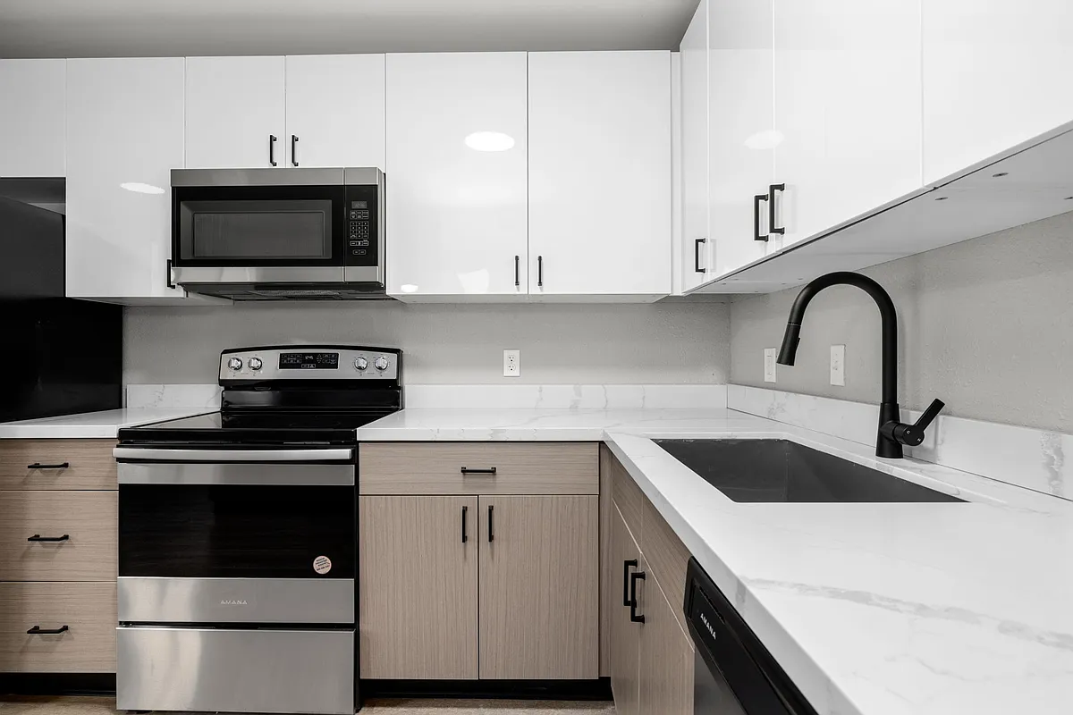 Building Photo - 50 Devon Ct #B-12